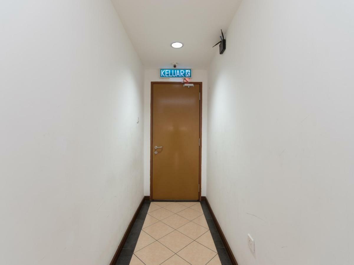 Hotel Oyo 89345 Api-Api Gh à Kota Kinabalu Extérieur photo